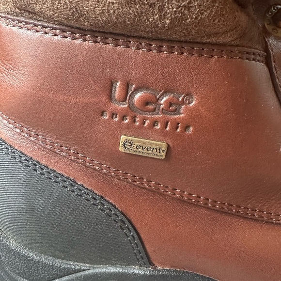 UGG Brown “”Adirondack Il” Shearling Lined Weatherproof Leather Boots Women’s 8 - Picture 11 of 15